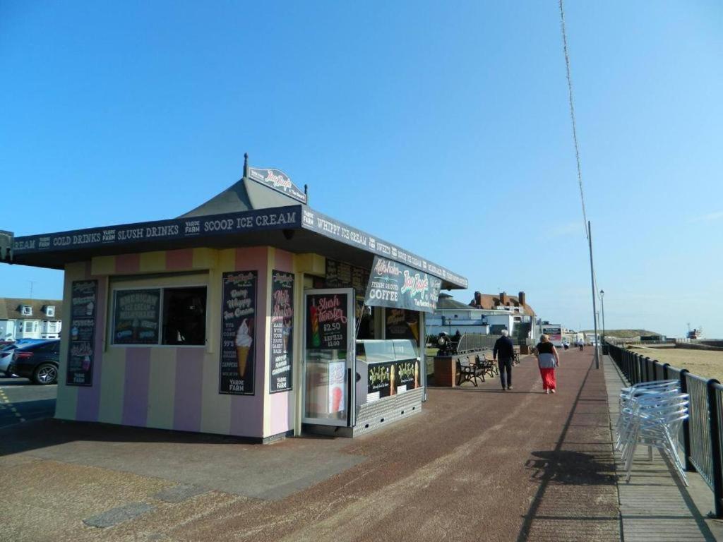 'Harbour View' On The River By Gorleston'S Award Winning Beach - Pet Free! Екстер'єр фото